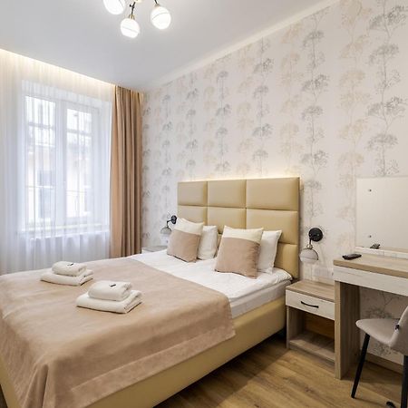 Demar Apart Vicheva Lviv Extérieur photo